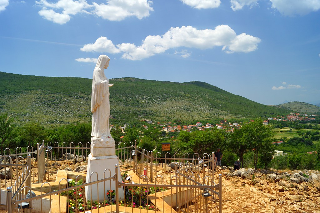 https://mdw-travel-data-us-east-1.s3.amazonaws.com/img/country/Croatia/Medugorje/img_03.jpg