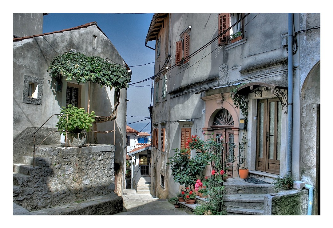 https://mdw-travel-data-us-east-1.s3.amazonaws.com/img/country/Croatia/Moscenice/img_02.jpg