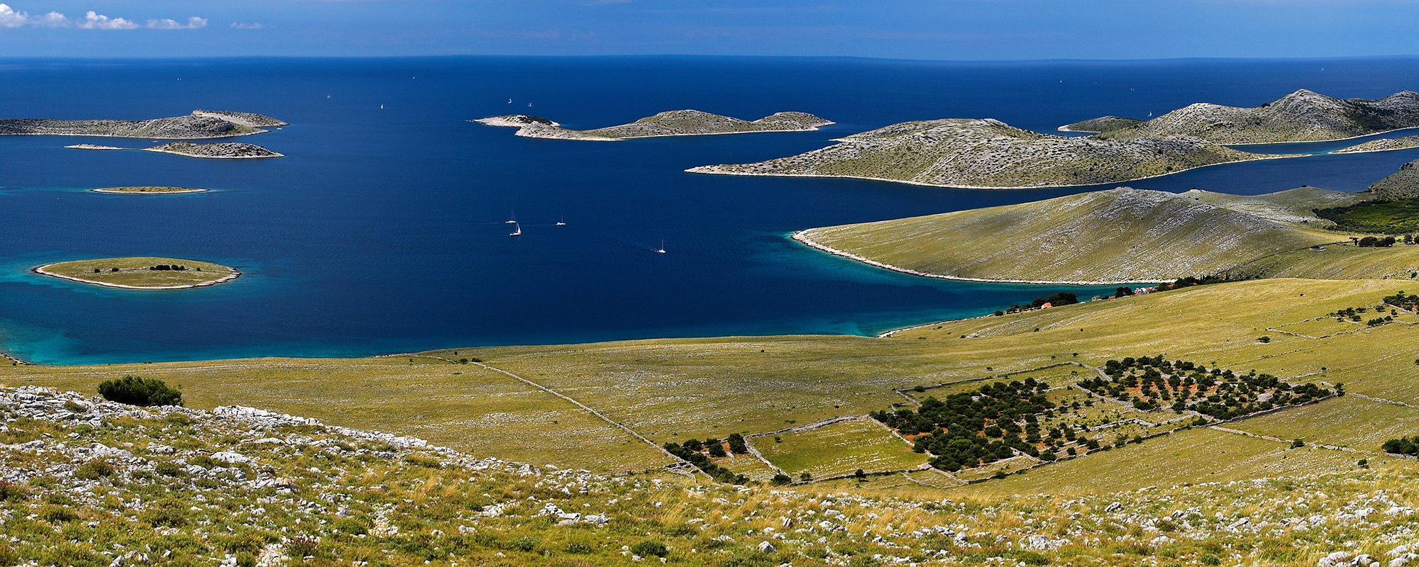 https://mdw-travel-data-us-east-1.s3.amazonaws.com/img/country/Croatia/National-Park-Kornati/img_03.jpg