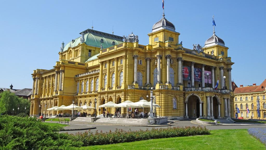 https://mdw-travel-data-us-east-1.s3.amazonaws.com/img/country/Croatia/National-Theatre-Zadar/img_02.jpg