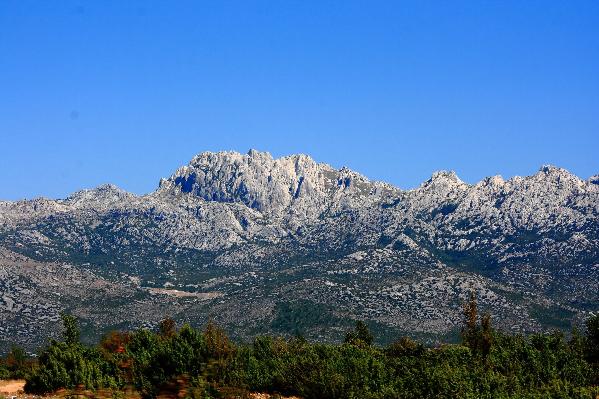 https://mdw-travel-data-us-east-1.s3.amazonaws.com/img/country/Croatia/Northern-Velebit-National-Park/img_03.jpg