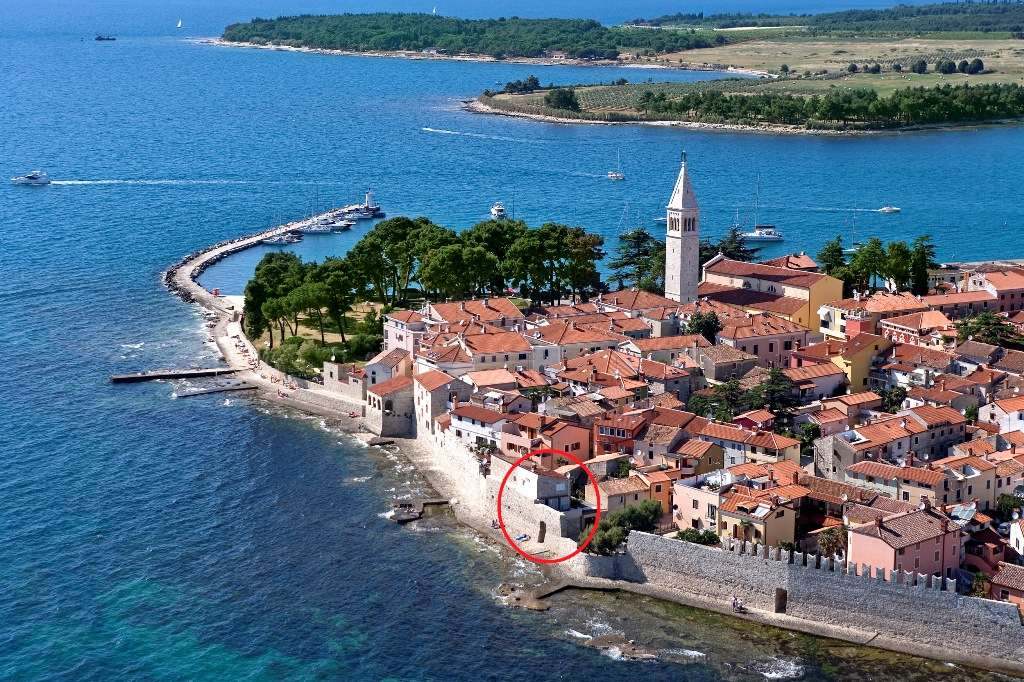 https://mdw-travel-data-us-east-1.s3.amazonaws.com/img/country/Croatia/Novigrad-Old-Town/img_00.jpg