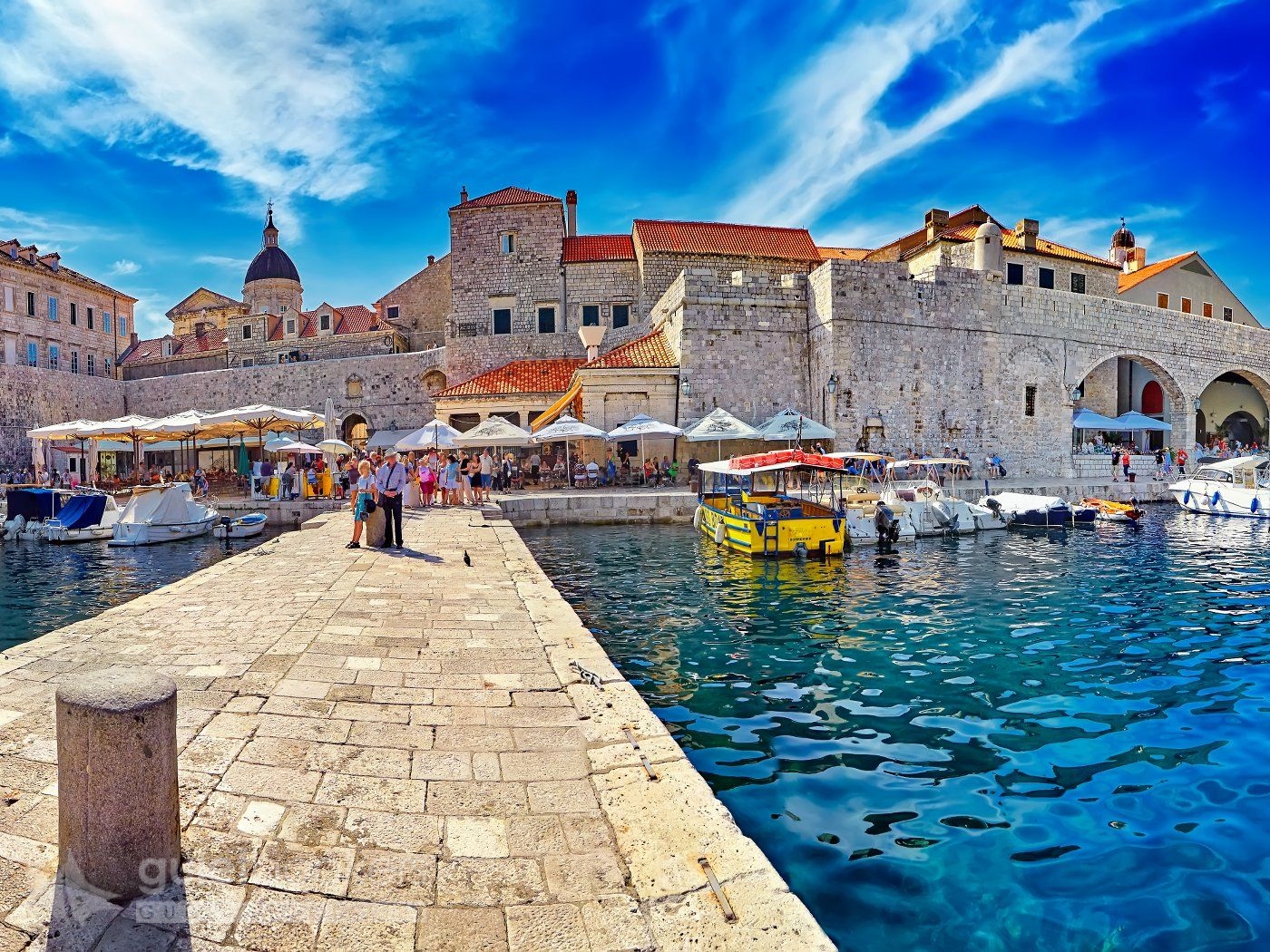 https://mdw-travel-data-us-east-1.s3.amazonaws.com/img/country/Croatia/Old-Town-Dubrovnik/img_01.jpg