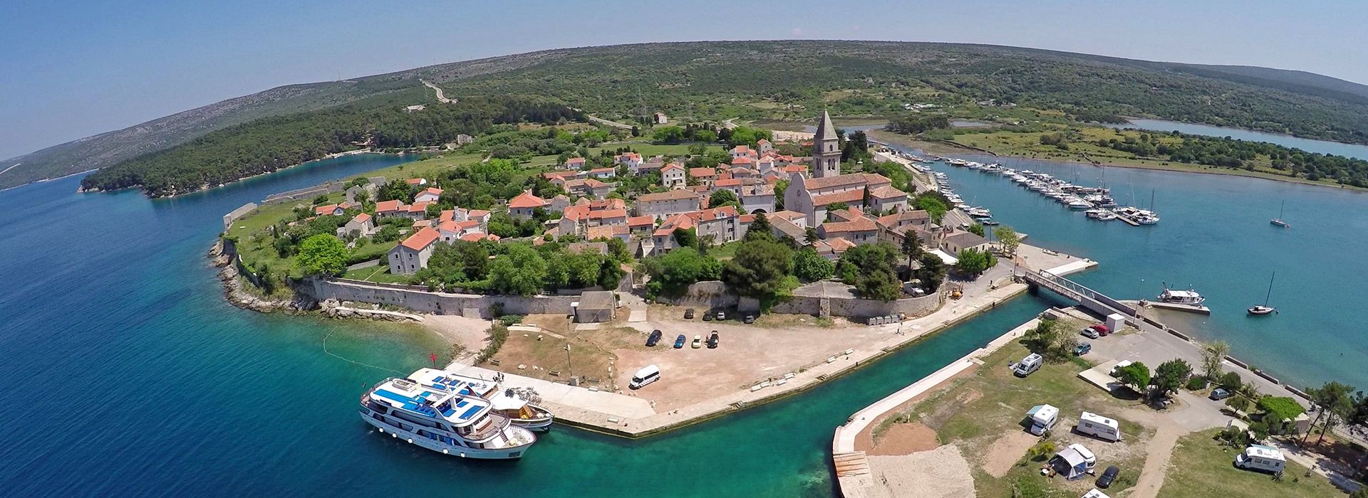 https://mdw-travel-data-us-east-1.s3.amazonaws.com/img/country/Croatia/Osor/img_03.jpg