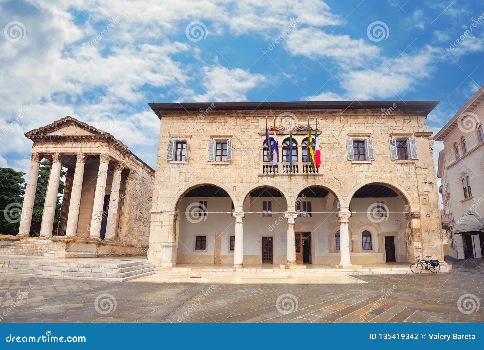 https://mdw-travel-data-us-east-1.s3.amazonaws.com/img/country/Croatia/Pula-Communal-Palace/img_03.jpg