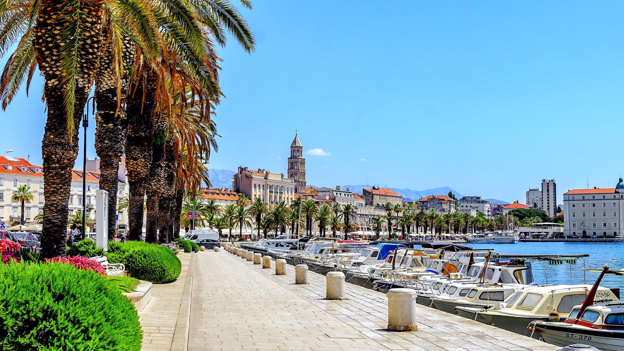 https://mdw-travel-data-us-east-1.s3.amazonaws.com/img/country/Croatia/Riva-Promenade/img_02.jpg