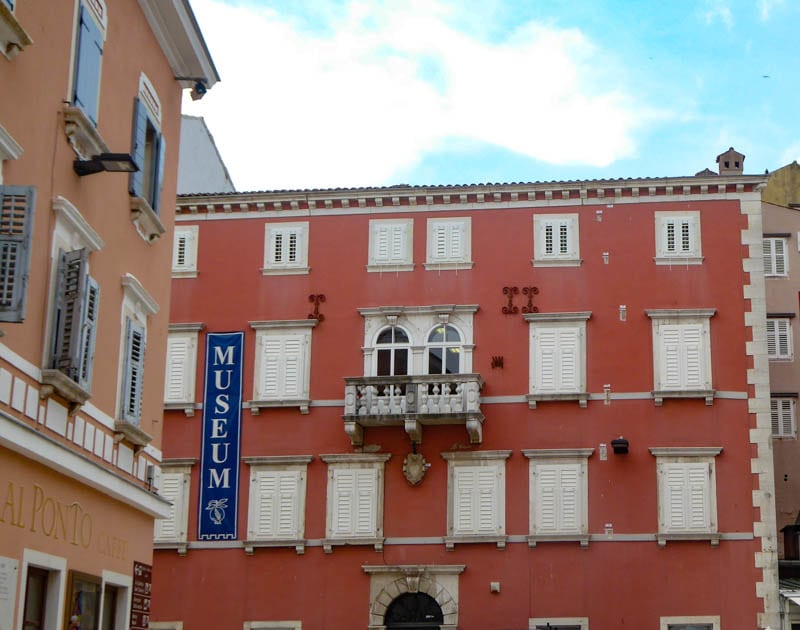 https://mdw-travel-data-us-east-1.s3.amazonaws.com/img/country/Croatia/Rovinj-Heritage-Museum/img_01.jpg