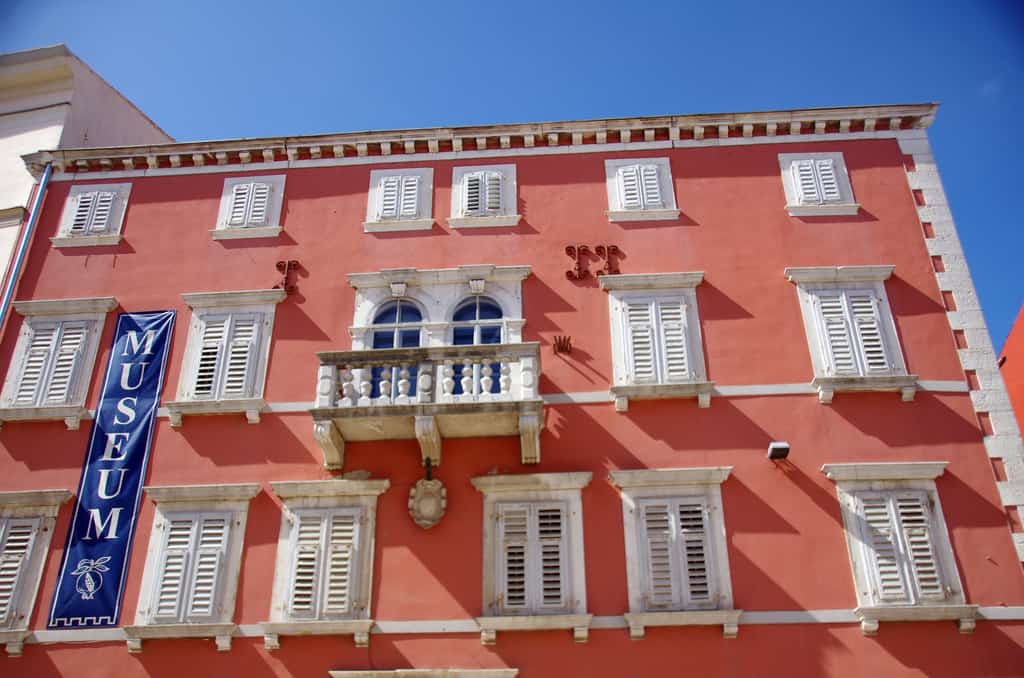 https://mdw-travel-data-us-east-1.s3.amazonaws.com/img/country/Croatia/Rovinj-Heritage-Museum/img_02.jpg