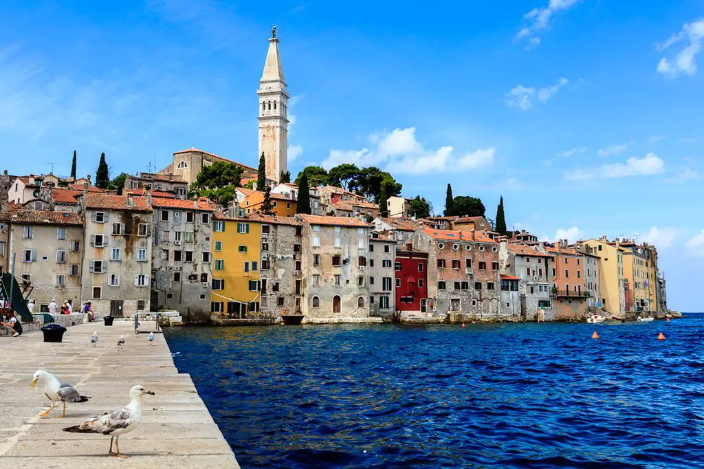 https://mdw-travel-data-us-east-1.s3.amazonaws.com/img/country/Croatia/Rovinj-Heritage-Museum/img_03.jpg