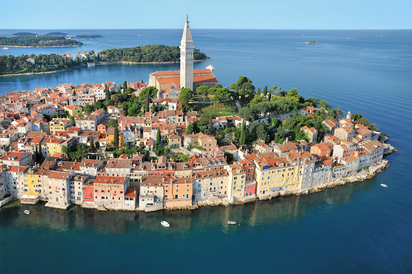 https://mdw-travel-data-us-east-1.s3.amazonaws.com/img/country/Croatia/Rovinj-Old-Town/img_03.jpg