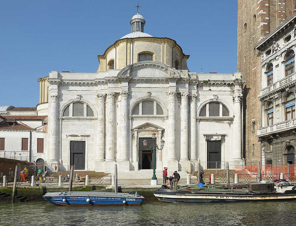 https://mdw-travel-data-us-east-1.s3.amazonaws.com/img/country/Croatia/Saint-Lucy-Church/img_03.jpg