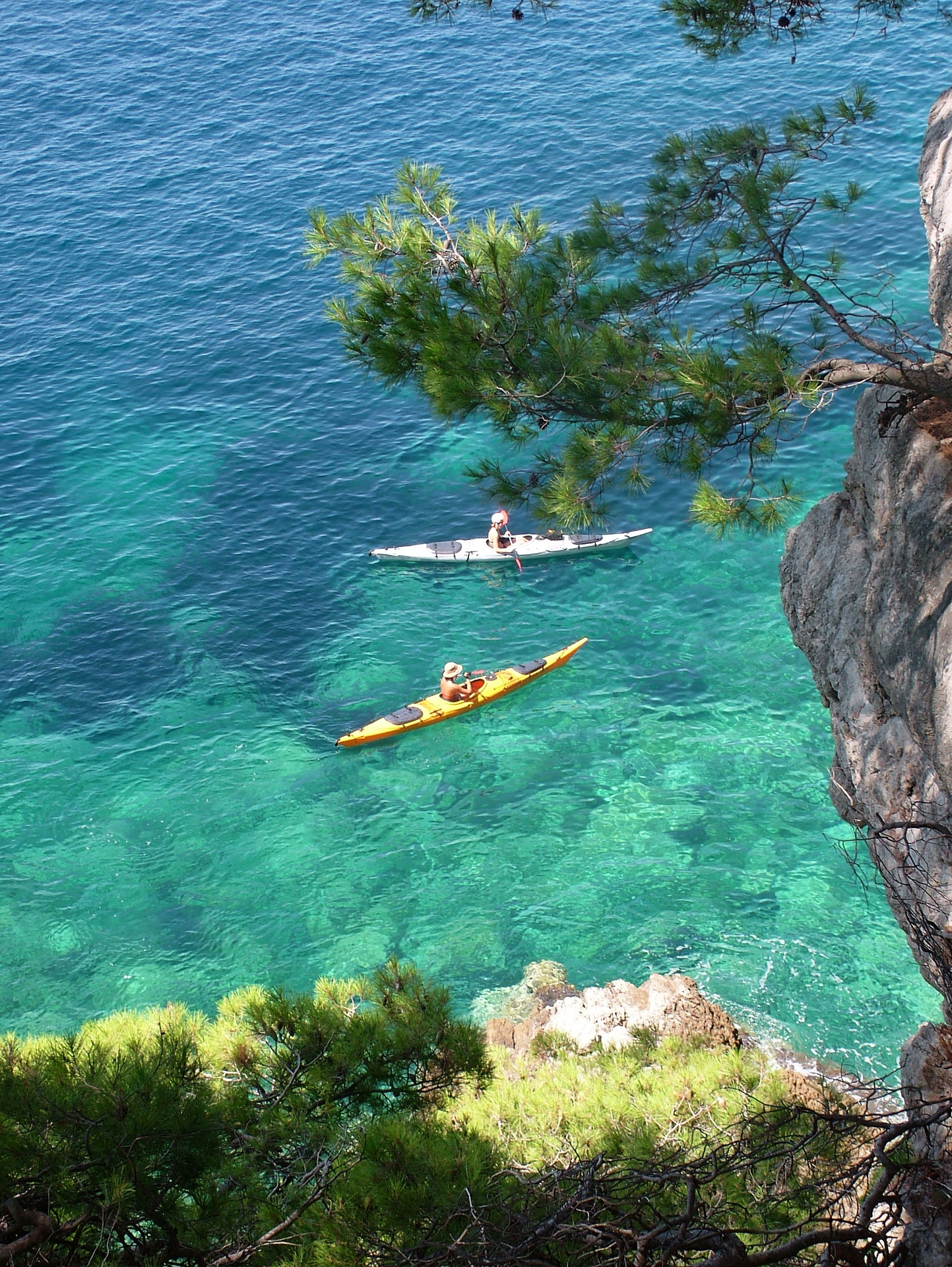 https://mdw-travel-data-us-east-1.s3.amazonaws.com/img/country/Croatia/Sea-Kayaking-Dubrovnik/img_01.jpg