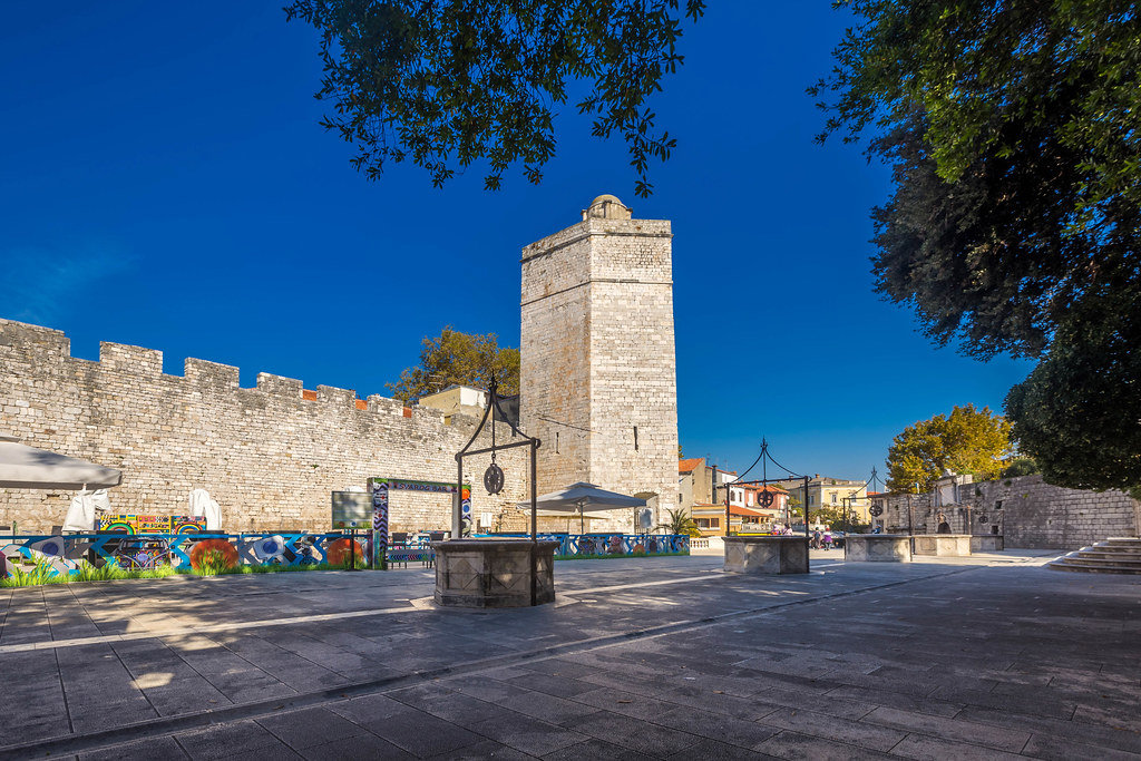 https://mdw-travel-data-us-east-1.s3.amazonaws.com/img/country/Croatia/Square-of-Five-Wells/img_03.jpg