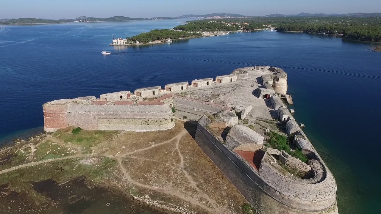 https://mdw-travel-data-us-east-1.s3.amazonaws.com/img/country/Croatia/St-Anne-Fortress/img_01.jpg