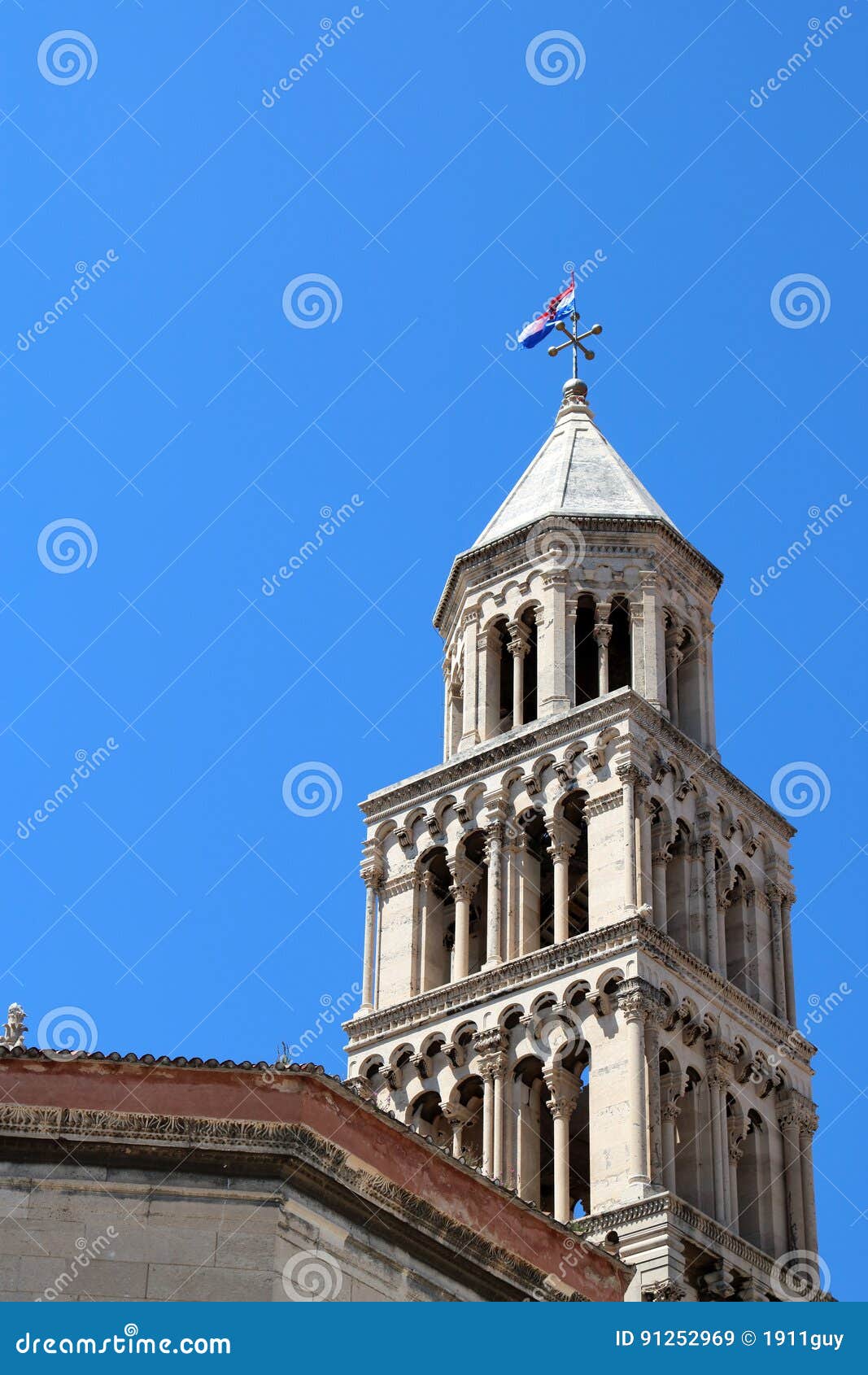 https://mdw-travel-data-us-east-1.s3.amazonaws.com/img/country/Croatia/St-Domnius-Cathedral-and-Bell-Tower/img_01.jpg