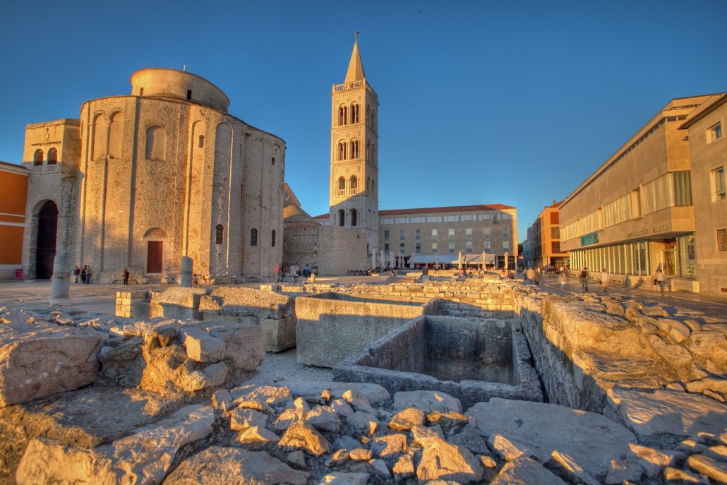 https://mdw-travel-data-us-east-1.s3.amazonaws.com/img/country/Croatia/St-Donatus-Church/img_02.jpg
