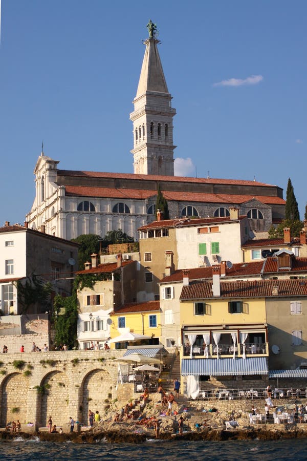 https://mdw-travel-data-us-east-1.s3.amazonaws.com/img/country/Croatia/St-Euphemias-Basilica/img_03.jpg