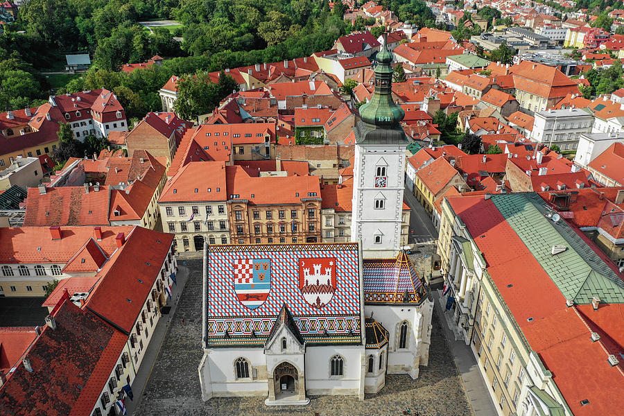 https://mdw-travel-data-us-east-1.s3.amazonaws.com/img/country/Croatia/St-Mark-Church/img_01.jpg