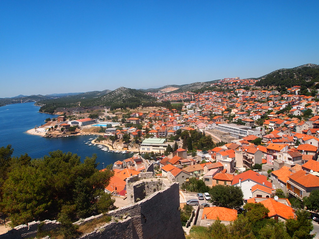 https://mdw-travel-data-us-east-1.s3.amazonaws.com/img/country/Croatia/St-Michaels-Fortress/img_03.jpg
