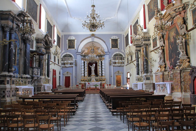https://mdw-travel-data-us-east-1.s3.amazonaws.com/img/country/Croatia/St-Saviour-Church/img_01.jpg
