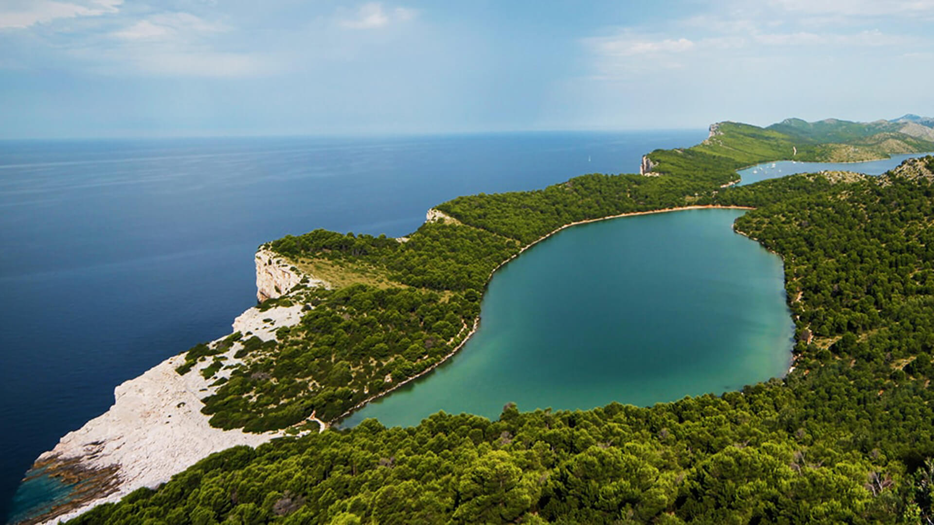 https://mdw-travel-data-us-east-1.s3.amazonaws.com/img/country/Croatia/Telascica-Nature-Park/img_01.jpg