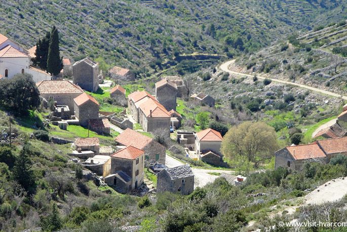 https://mdw-travel-data-us-east-1.s3.amazonaws.com/img/country/Croatia/Velo-Grablje/img_01.jpg