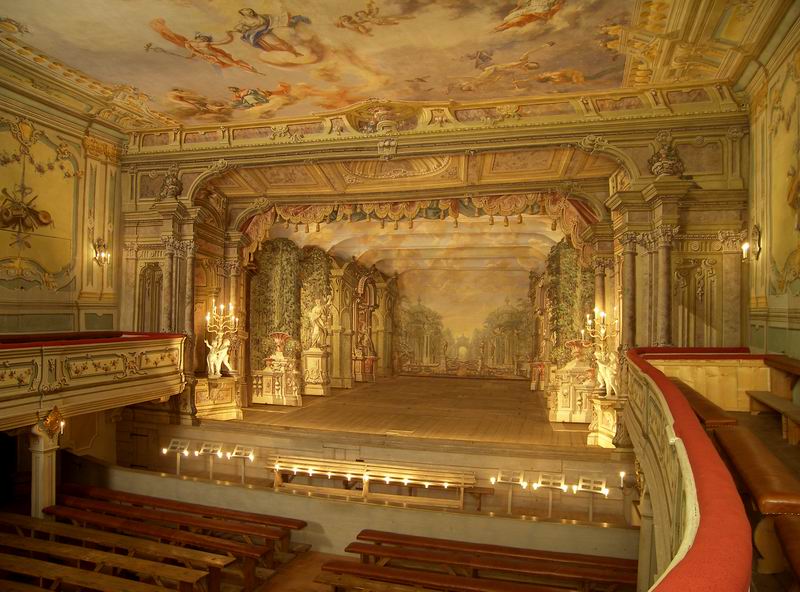 https://mdw-travel-data-us-east-1.s3.amazonaws.com/img/country/Czech-Republic/Baroque-Theatre/img_02.jpg