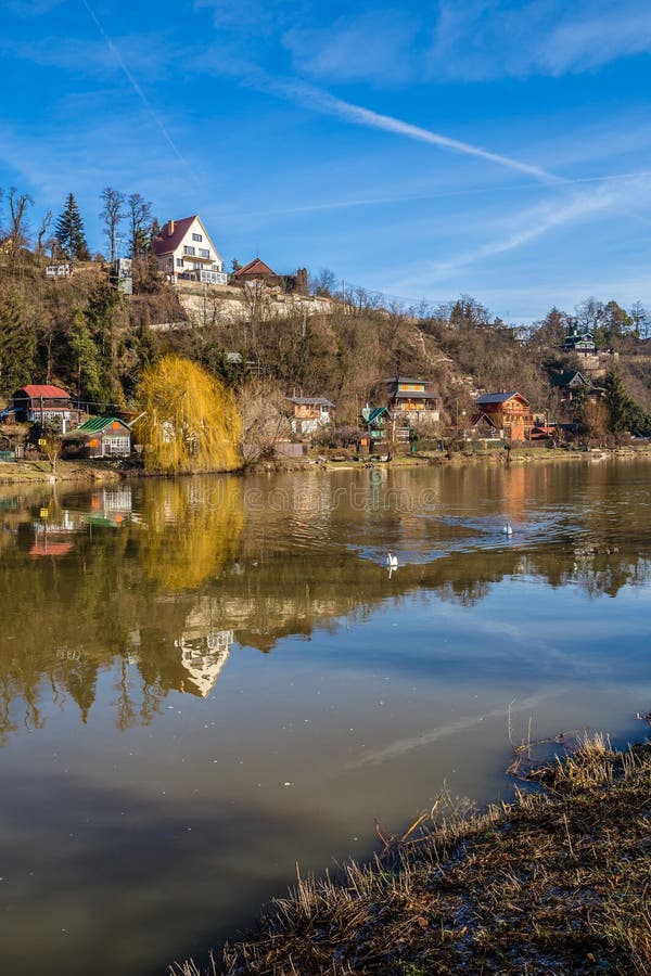 https://mdw-travel-data-us-east-1.s3.amazonaws.com/img/country/Czech-Republic/Berounka-River-Valley/img_03.jpg