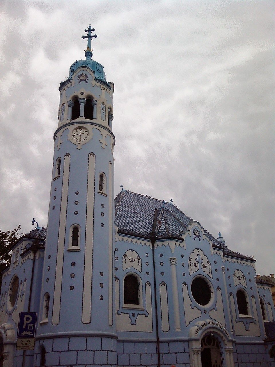 https://mdw-travel-data-us-east-1.s3.amazonaws.com/img/country/Czech-Republic/Blue-Church-of-St-Elizabeth/img_01.jpg