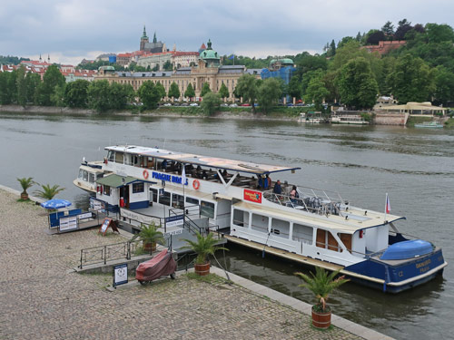 https://mdw-travel-data-us-east-1.s3.amazonaws.com/img/country/Czech-Republic/Boat-Trip-to-Bad-Schandau/img_01.jpg