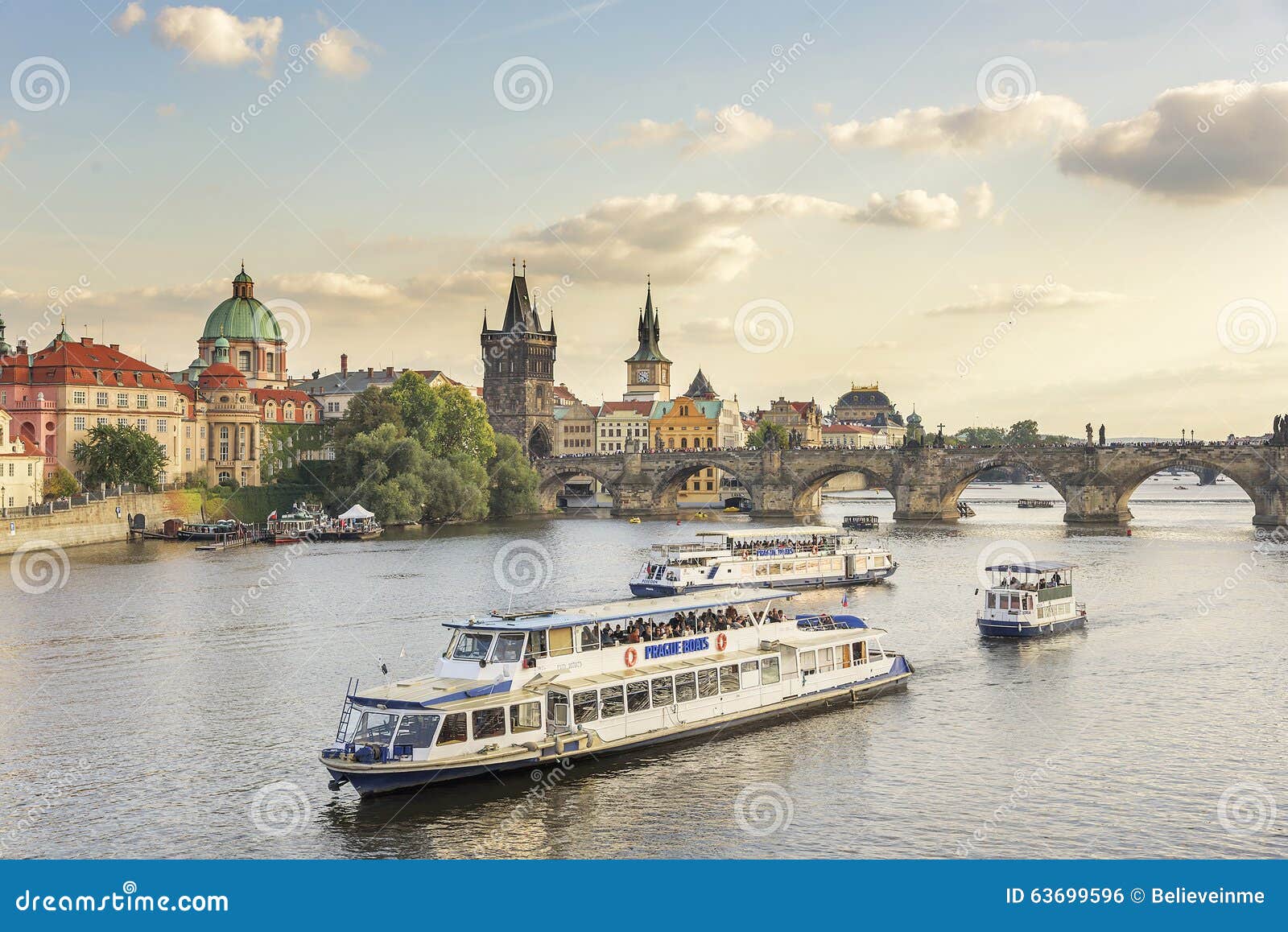 https://mdw-travel-data-us-east-1.s3.amazonaws.com/img/country/Czech-Republic/Boat-Trip-to-Bad-Schandau/img_03.jpg