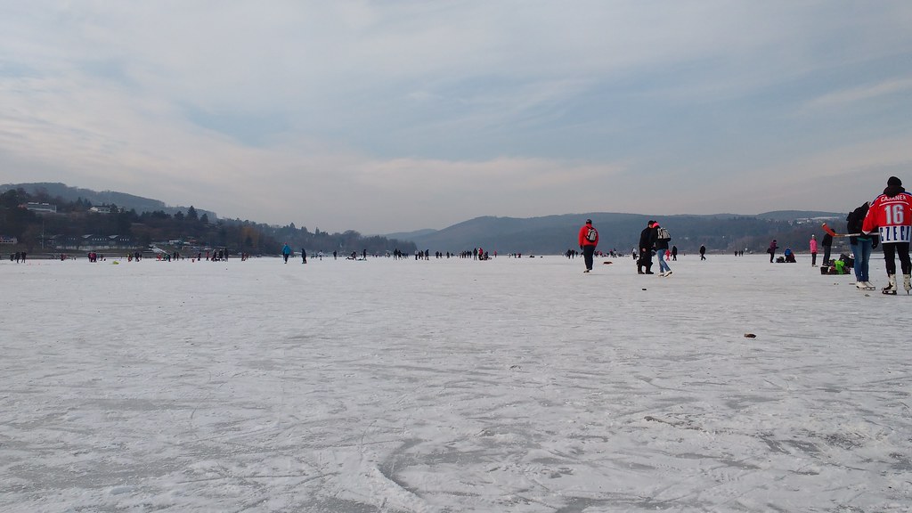 https://mdw-travel-data-us-east-1.s3.amazonaws.com/img/country/Czech-Republic/Brno-Reservoir/img_02.jpg