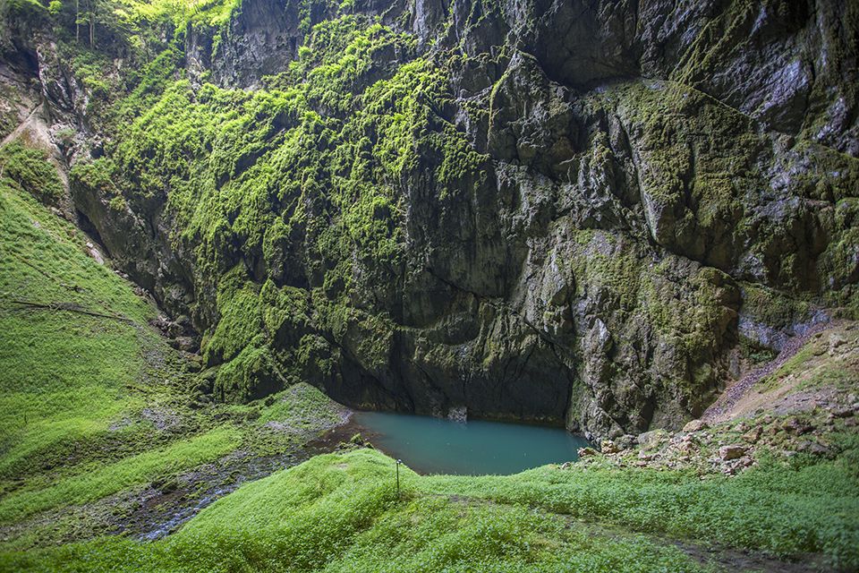 https://mdw-travel-data-us-east-1.s3.amazonaws.com/img/country/Czech-Republic/Brno-Reservoir/img_03.jpg