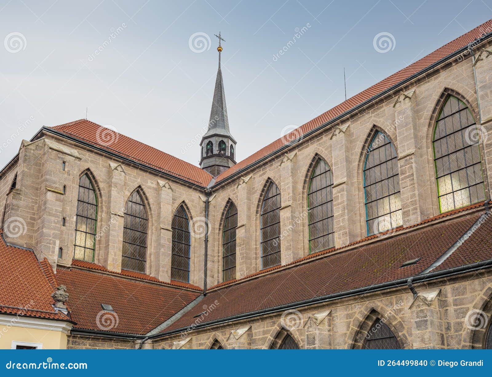 https://mdw-travel-data-us-east-1.s3.amazonaws.com/img/country/Czech-Republic/Cathedral-of-Assumption-of-Our-Lady-and-Saint-John-the-Baptist/img_02.jpg