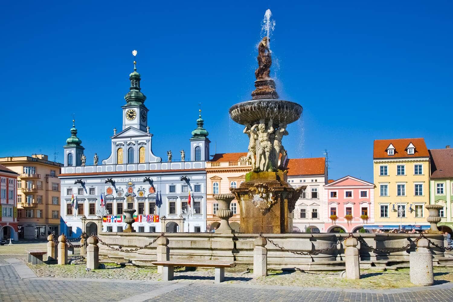 https://mdw-travel-data-us-east-1.s3.amazonaws.com/img/country/Czech-Republic/Ceske-Budejovice-Old-Town/img_03.jpg