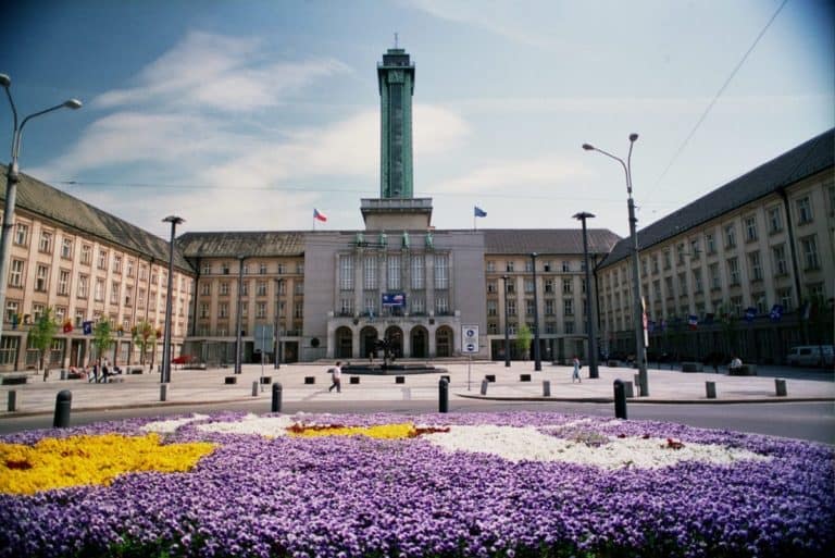 https://mdw-travel-data-us-east-1.s3.amazonaws.com/img/country/Czech-Republic/Cesky-Les-Ostrava/img_01.jpg
