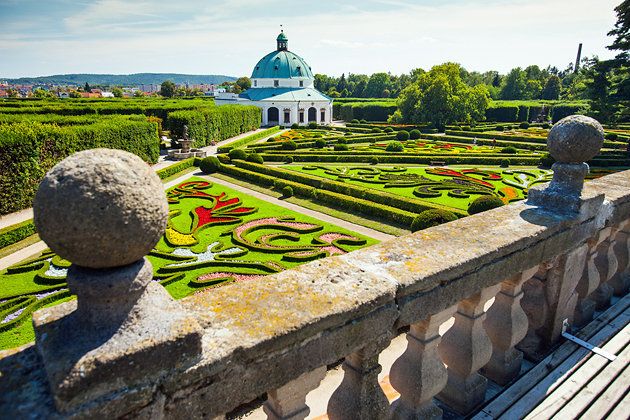 https://mdw-travel-data-us-east-1.s3.amazonaws.com/img/country/Czech-Republic/Chateau-Garden-Kromeriz/img_03.jpg