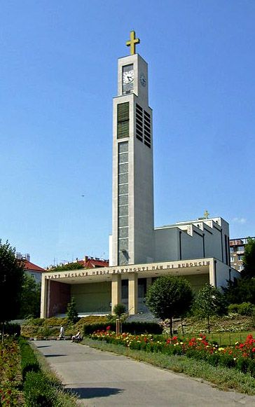 https://mdw-travel-data-us-east-1.s3.amazonaws.com/img/country/Czech-Republic/Church-of-St-Wenceslaus/img_03.jpg