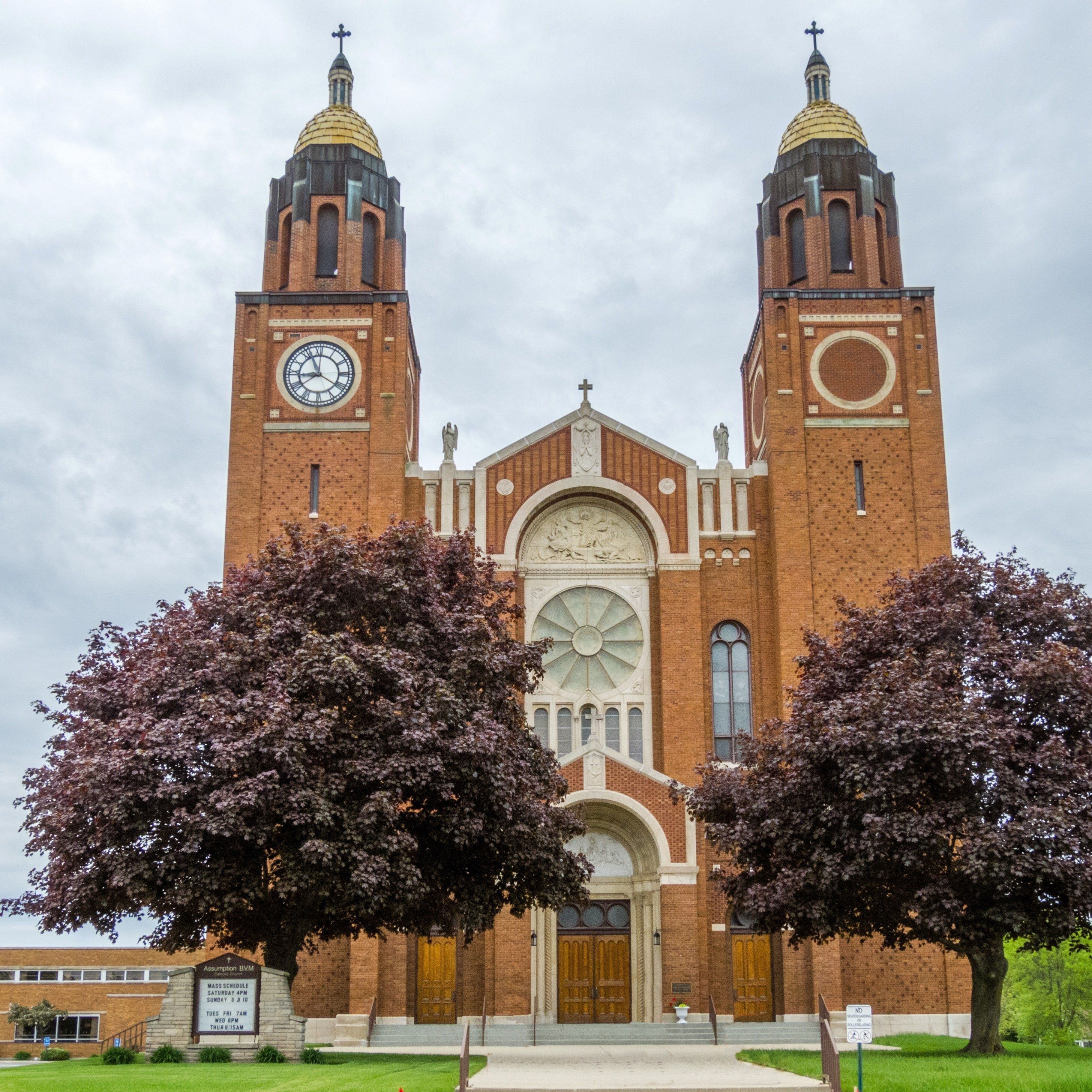 https://mdw-travel-data-us-east-1.s3.amazonaws.com/img/country/Czech-Republic/Church-of-the-Assumption-of-the-Virgin-Mary-and-St-John-the-Baptist/img_03.jpg