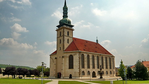 https://mdw-travel-data-us-east-1.s3.amazonaws.com/img/country/Czech-Republic/Church-of-the-Birth-of-the-Virgin-Mary/img_02.jpg