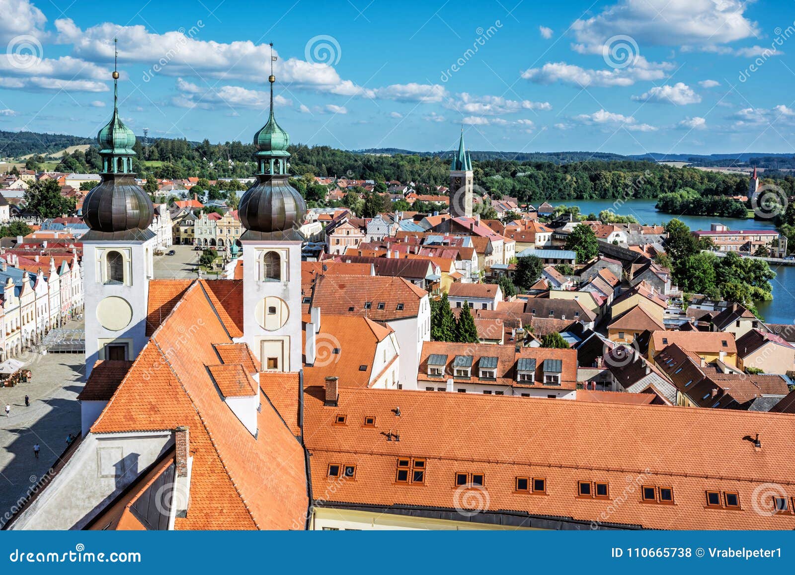 https://mdw-travel-data-us-east-1.s3.amazonaws.com/img/country/Czech-Republic/Church-of-the-Holy-Name-of-Jesus/img_02.jpg