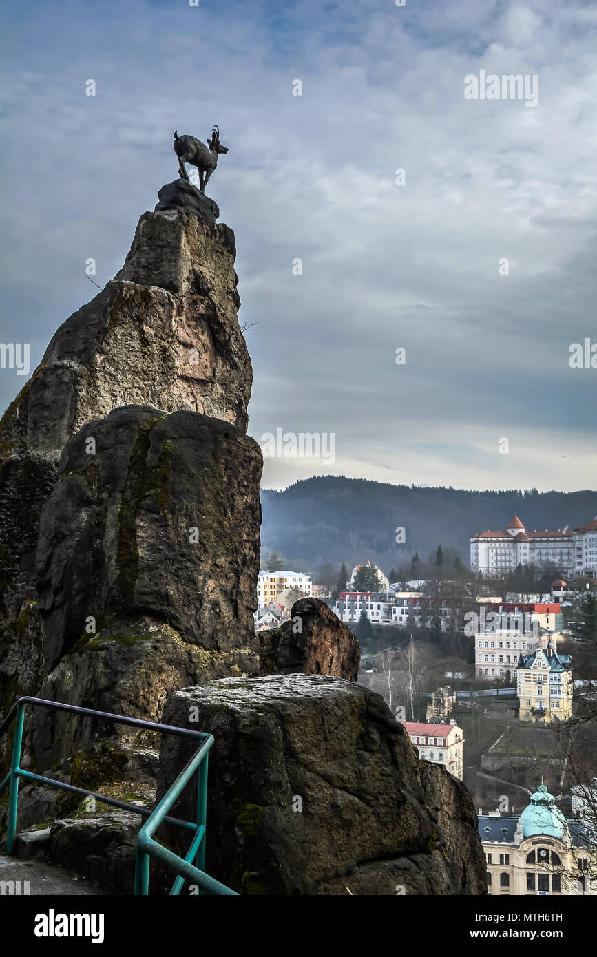 https://mdw-travel-data-us-east-1.s3.amazonaws.com/img/country/Czech-Republic/Deer-Leap/img_03.jpg