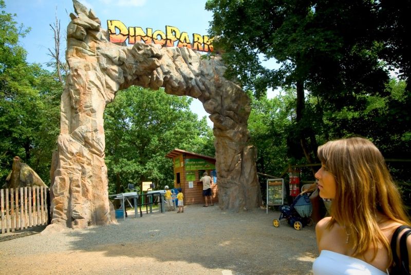 https://mdw-travel-data-us-east-1.s3.amazonaws.com/img/country/Czech-Republic/DinoPark/img_02.jpg