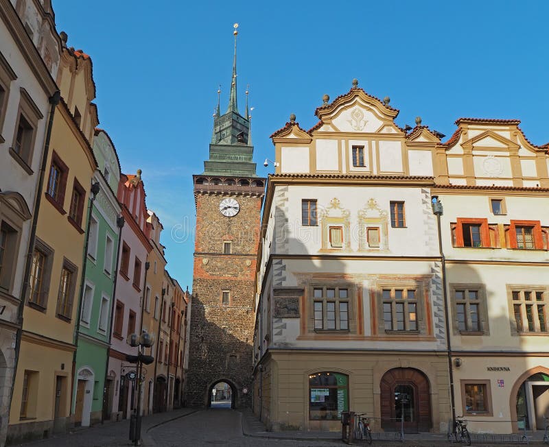 https://mdw-travel-data-us-east-1.s3.amazonaws.com/img/country/Czech-Republic/Green-Tower/img_00.jpg