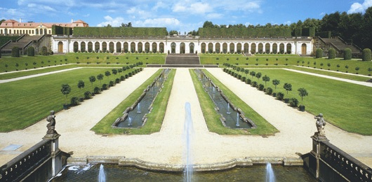 https://mdw-travel-data-us-east-1.s3.amazonaws.com/img/country/Czech-Republic/Grosssedlitz-Baroque-Garden/img_03.jpg