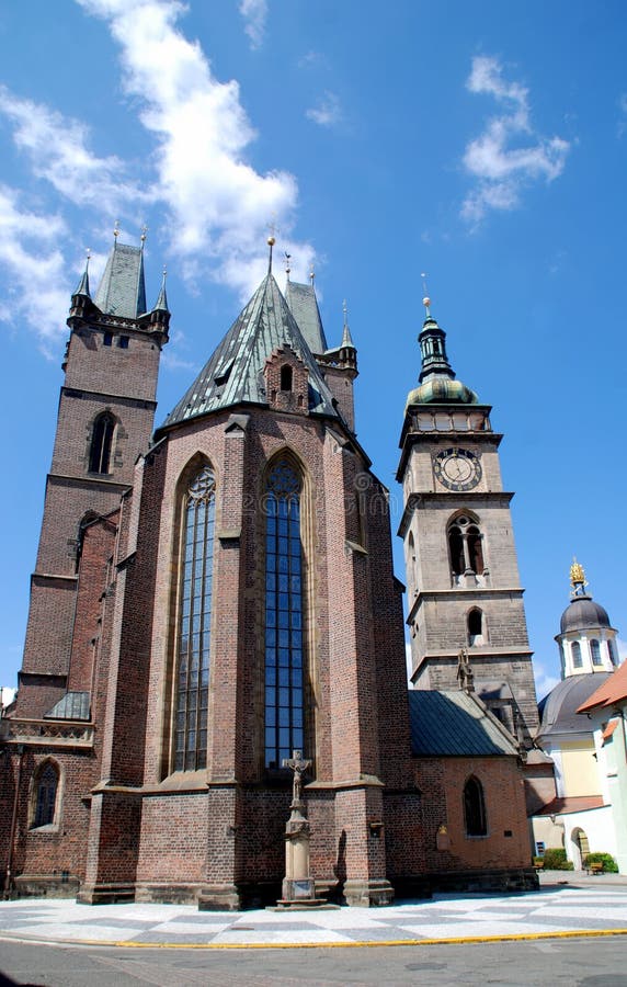 https://mdw-travel-data-us-east-1.s3.amazonaws.com/img/country/Czech-Republic/Holy-Ghost-Church/img_02.jpg