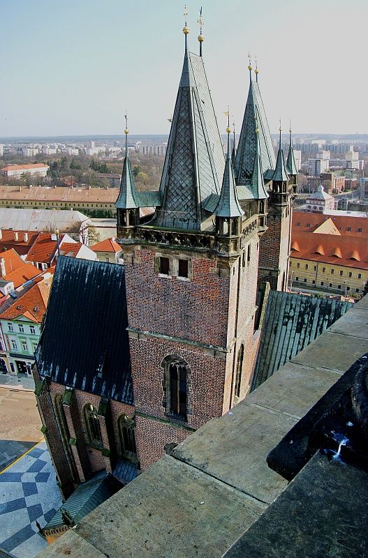 https://mdw-travel-data-us-east-1.s3.amazonaws.com/img/country/Czech-Republic/Hradec-Kralove-Historic-Center/img_03.jpg