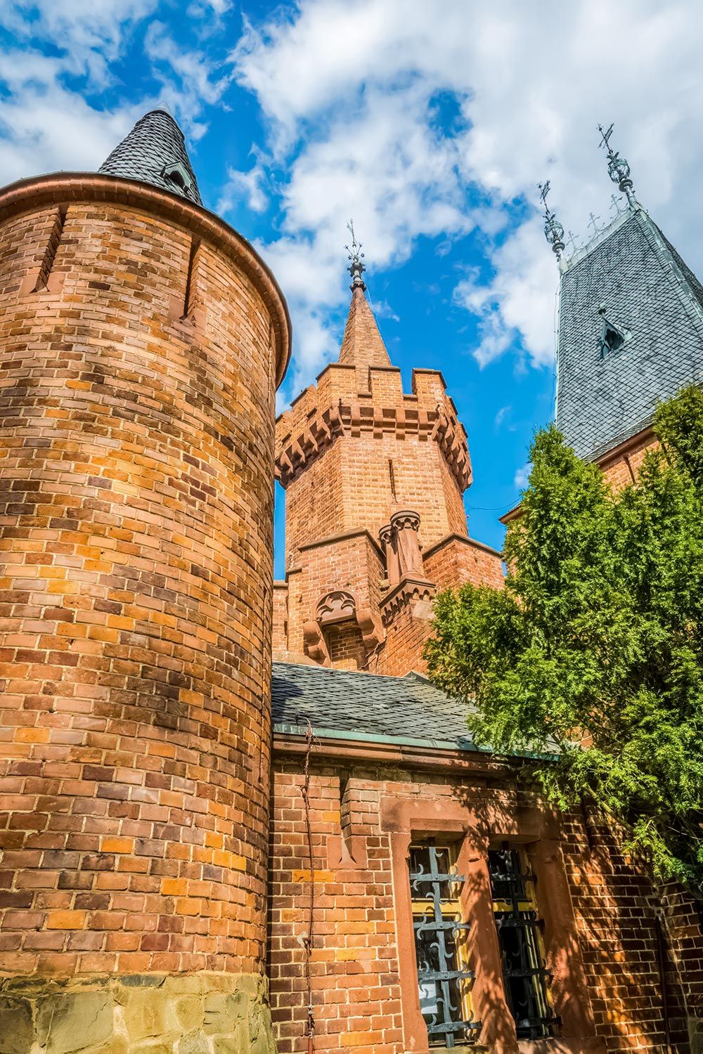 https://mdw-travel-data-us-east-1.s3.amazonaws.com/img/country/Czech-Republic/Hradec-nad-Moravici/img_02.jpg