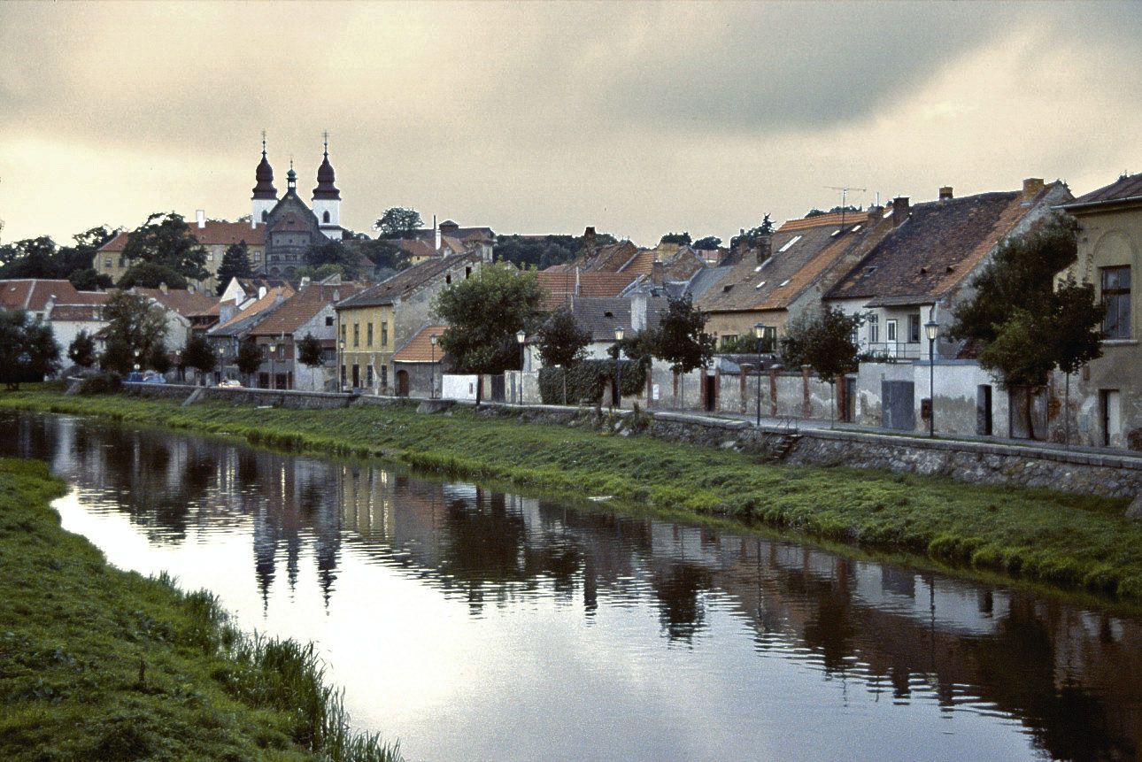 https://mdw-travel-data-us-east-1.s3.amazonaws.com/img/country/Czech-Republic/Jewish-Quarter-in-Trebic/img_03.jpg