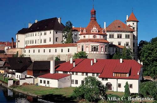https://mdw-travel-data-us-east-1.s3.amazonaws.com/img/country/Czech-Republic/Jindrichuv-Hradec-Underground/img_02.jpg